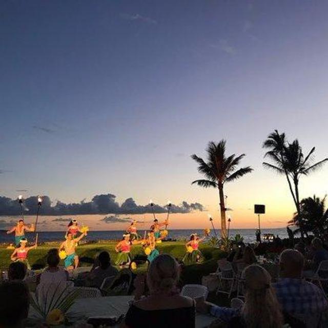 Honeymoon - Oceanside Luau Dinner