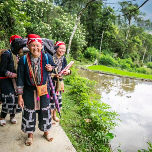 Honeymoon Excursion to Red Dao