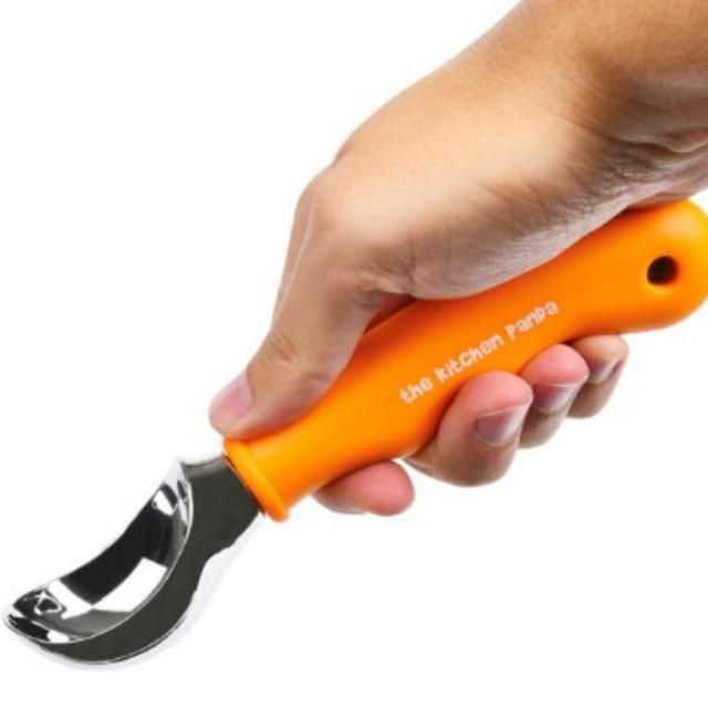 Ice cream scoop by The Kitchen Panda