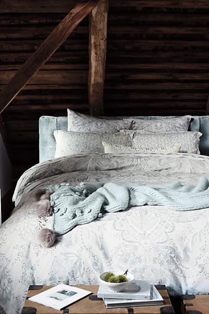 Marielle Duvet - Queen