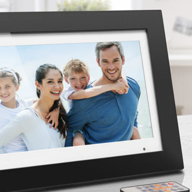 Digital Photo Frame