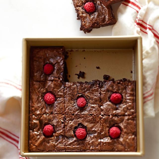 Williams-Sonoma Goldtouch® Nonstick Square Cake Pans