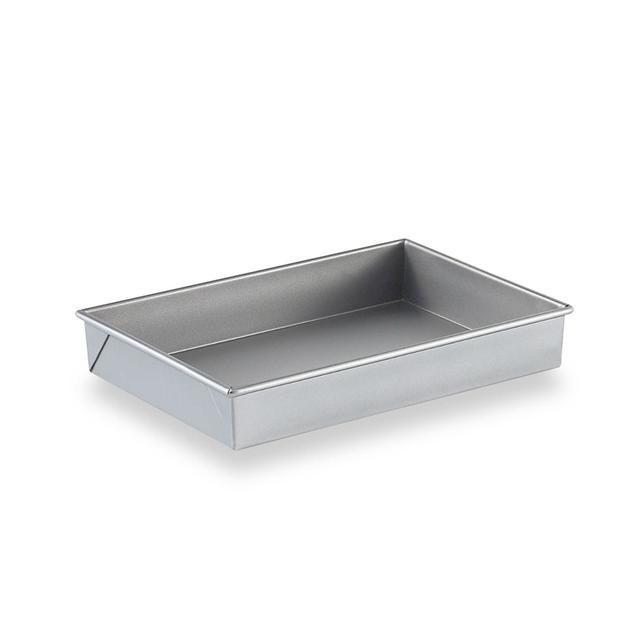 Calphalon® Nonstick 9-Inch x 13-Inch Cake Pan