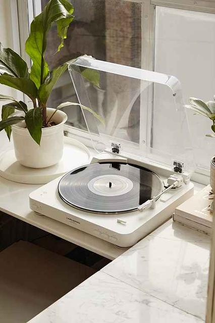 Audio-Technica Bluetooth AT-LP60 Vinyl Record Player - White