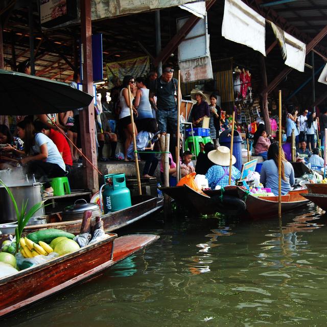 Floating River Market Experience