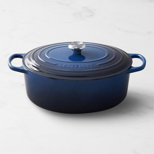 Le Creuset Signature Enameled Cast Iron Oval Dutch Oven, 9 1/2-Qt.