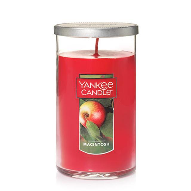 Yankee Medium Perfect Pillar Candles Macintosh