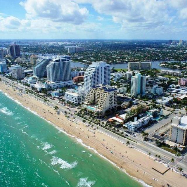 Road Trip Stop in Fort Lauderdale