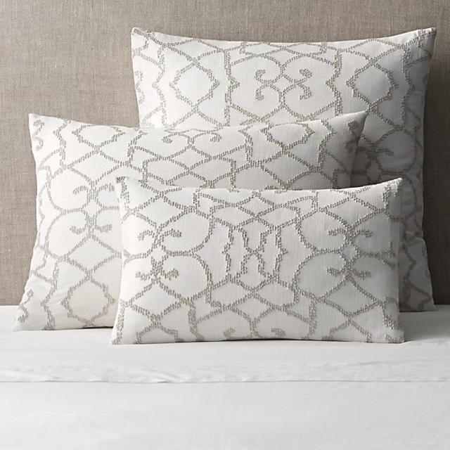 Textural Seed-Stitch Cotton Sham