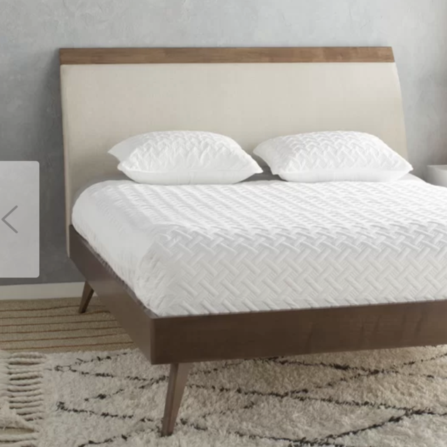 Leominster Upholstered Platform Bed