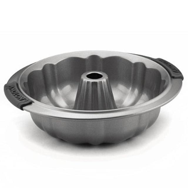 Anolon® Advanced Nonstick 9-1/2-Inch Fluted Cake Pan
