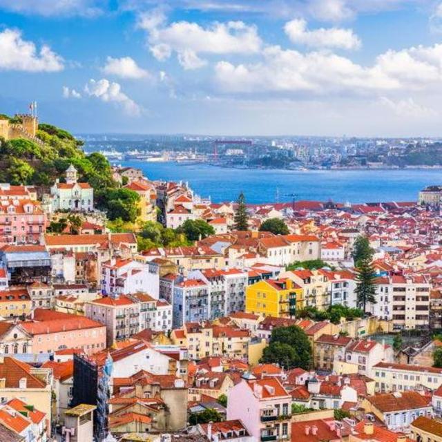 Lisbon Honeymoon Lodging