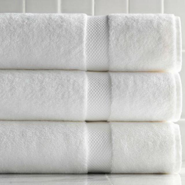 Utopia Luxury 100% Combed Cotton Bath Towel, Easy Care, Ringspun Cotton for Maximum Softness and Absorbency - Gray (30" x 56")