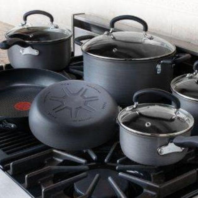 T-fal E918SA Ultimate Hard Anodized Durable Nonstick Expert Interior Thermo-Spot Heat Indicator Anti-Warp Base Dishwasher Safe PFOA Free Oven Safe Cookware Set, 12-Piece, Gray