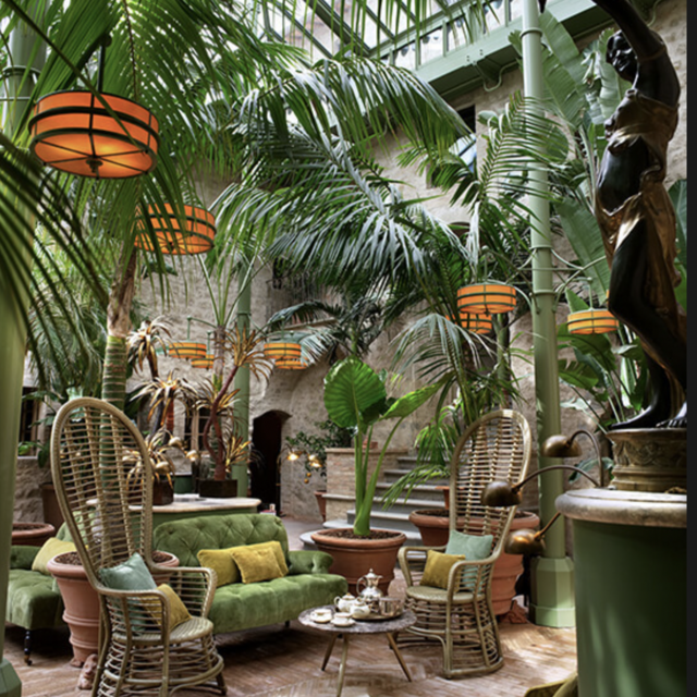 Cocktails at Reschio Estate's Palm Court