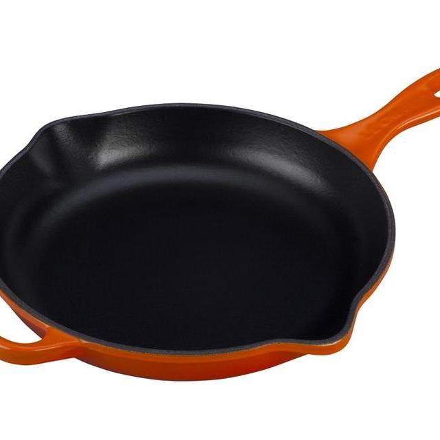 Signature Skillet 9" in Flame Orange