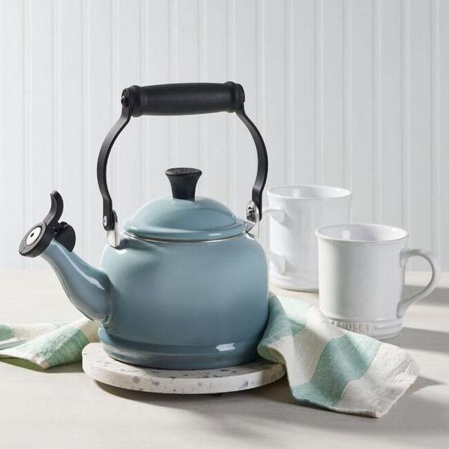 Le Creuset Demi Kettle