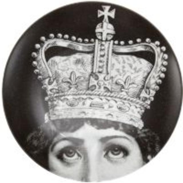 FORNASETTI "With Crown On" Plate