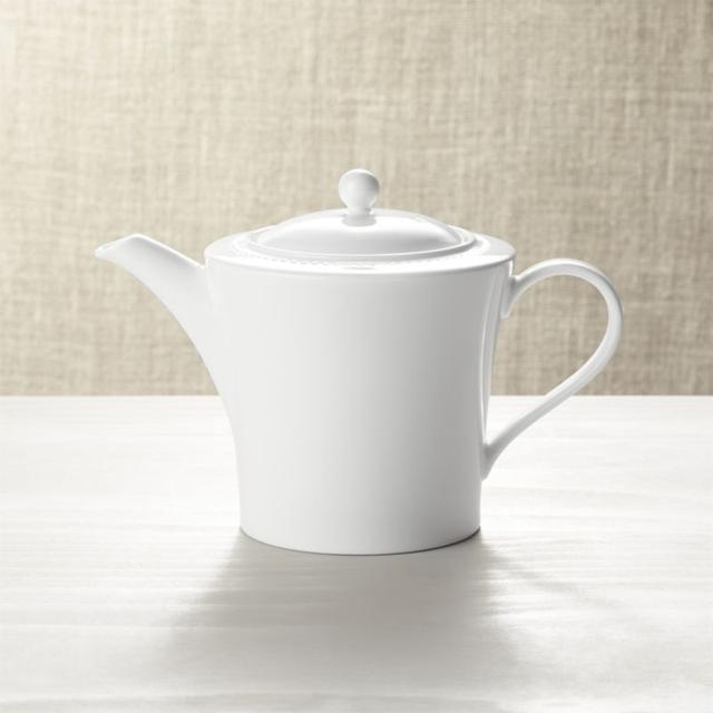 Staccato White Pearl Teapot