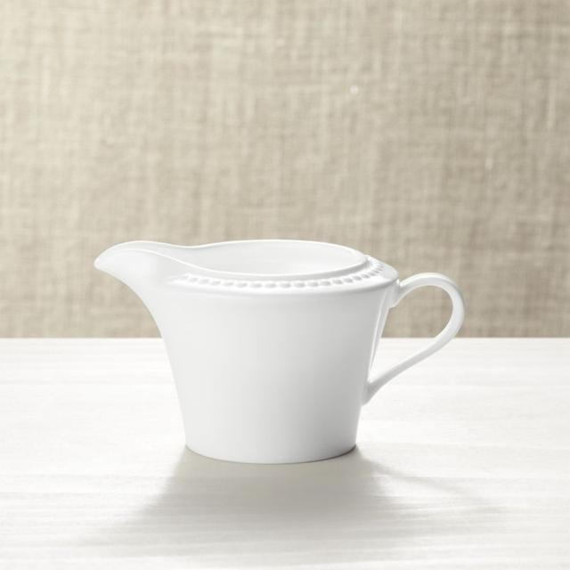 Staccato White Pearl Creamer
