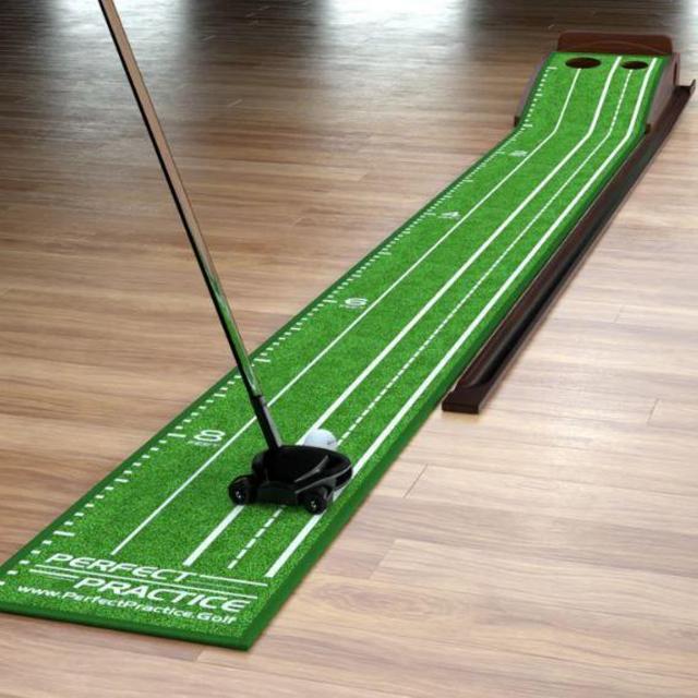 PERFECT PRACTICE Putting Mat - Indoor Golf Putting Green with 1/2 Hole Training for Mini Games & Practicing at Home or in The Office - Gifts for Golfers - Golf Accessories for Men