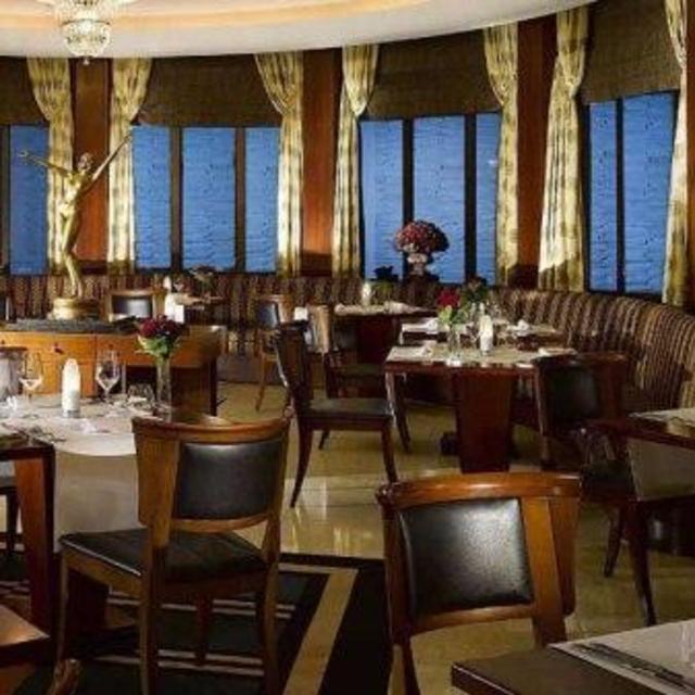 Honeymoon - Dinner at La Rotonde