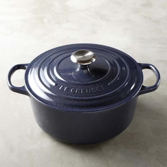 Williams-Sonoma Le Creuset Signature Cast-Iron Round Dutch Oven, 5 1/2-Qt., Midnight Blue