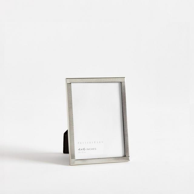 Maeve Thin Metal Frame (4X6)