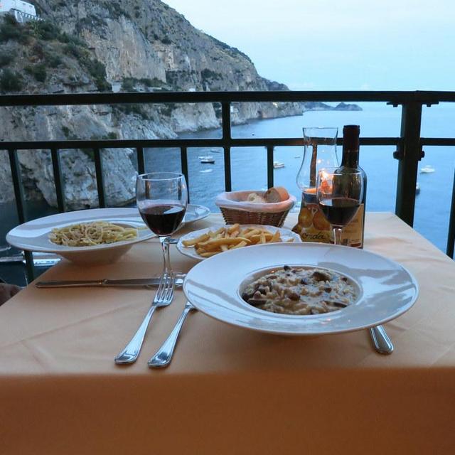 Italy Honeymoon Lodging, Dinner, and Adventure
