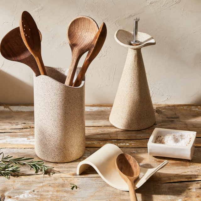 Swell Ceramic Utensil Holder