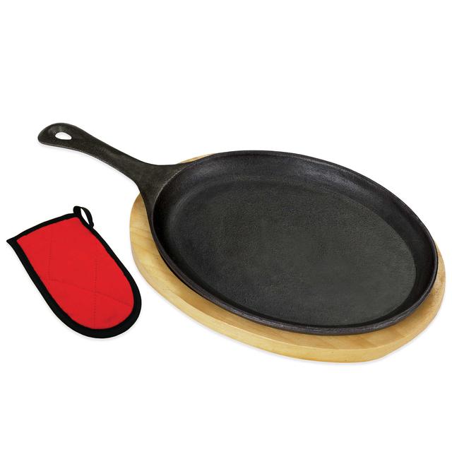 Bayou Classic® Cast Iron Fajita Pan with Wooden Trivet