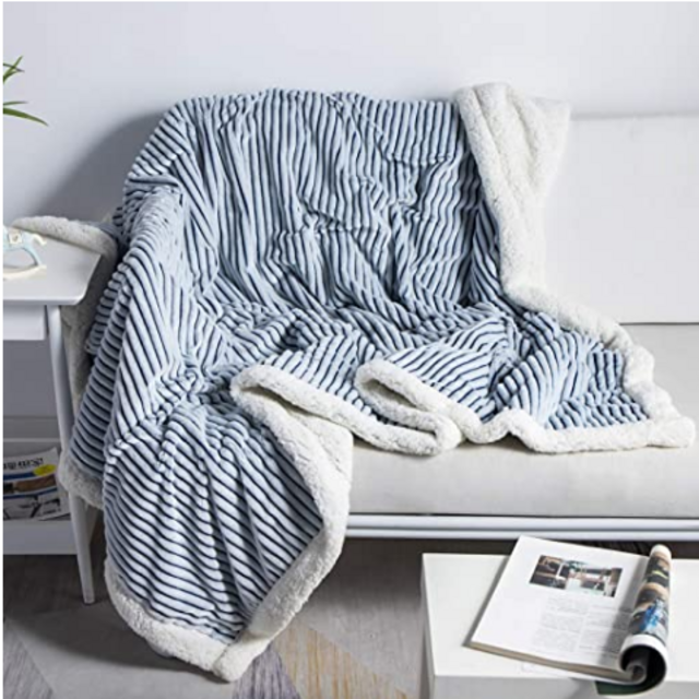 DISSA Sherpa Fleece Blanket Throw Blanket Soft Blanket Plush Fluffy Blanket Warm Cozy with Blue and White Strip Perfect Throw for All Seasons for Couch Bed Sofa (Blue, 51" x63'')