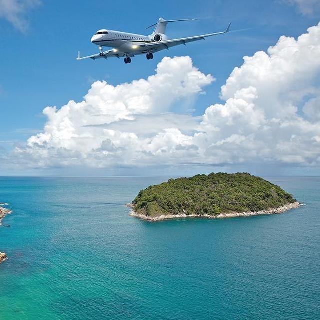 Round Trip Airfare - St. Louis, MO to Sydney, Australia