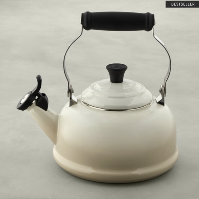 Le Creuset Classic Teakettle
