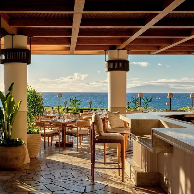 Romantic Dinner at Ferraro's Restaurant in Maui
