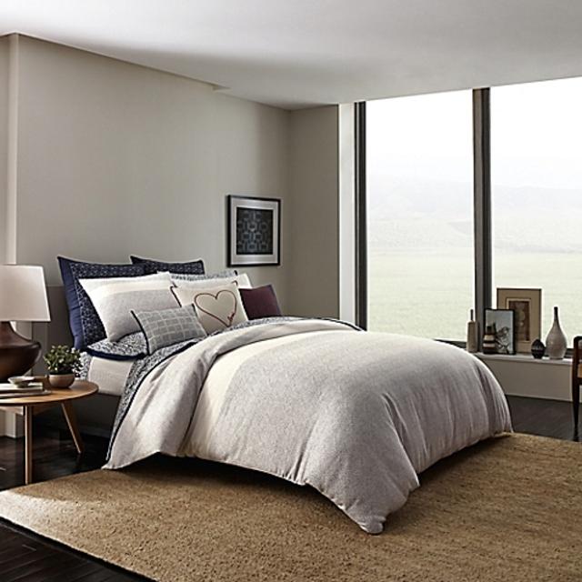 ED Ellen DeGeneres Levitt Full/Queen Duvet Cover in Ivory/Navy