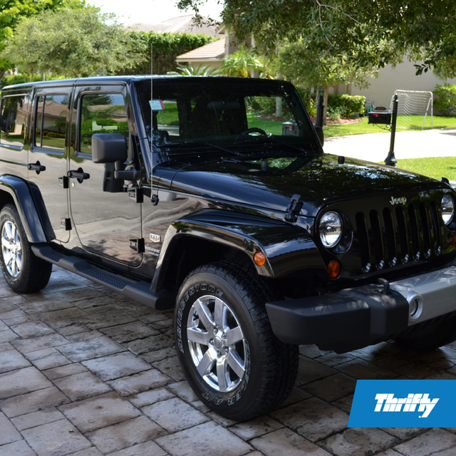 Car Rental to explore the Island