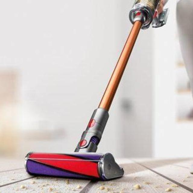 Dyson Cyclone V10 Absolute vacuum.