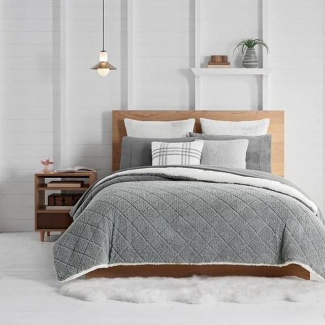 Koolaburra by UGG Jaelyn Comforter- king