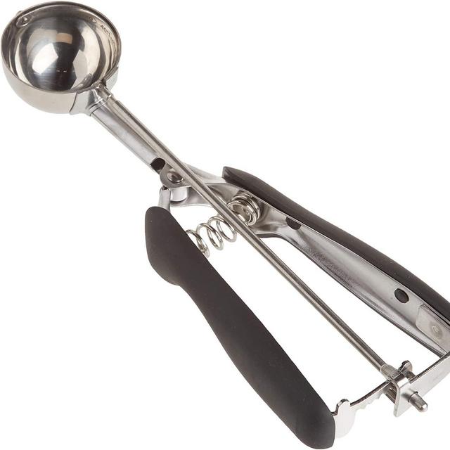 OXO Good Grips Medium Cookie Scoop