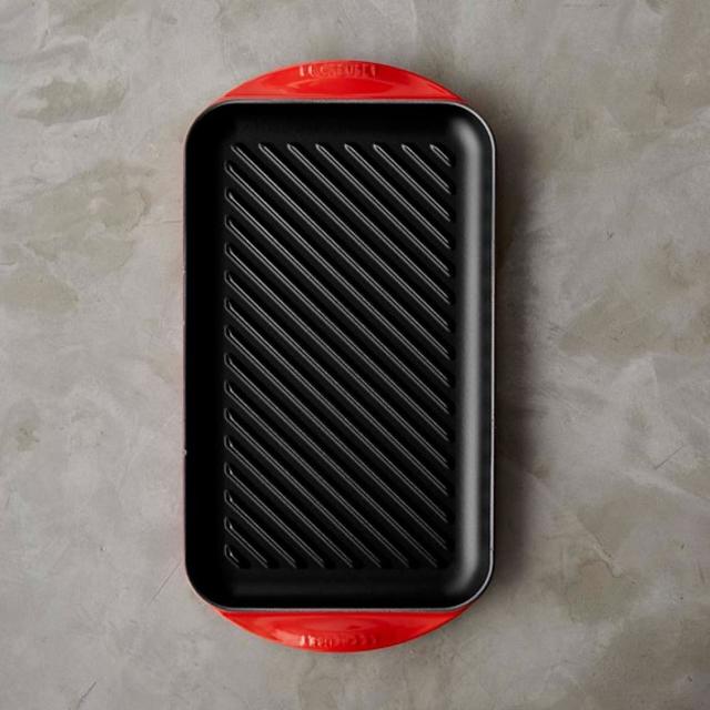 Le Creuset Signature Cast-Iron Double-Burner Skinny Grill, Coral