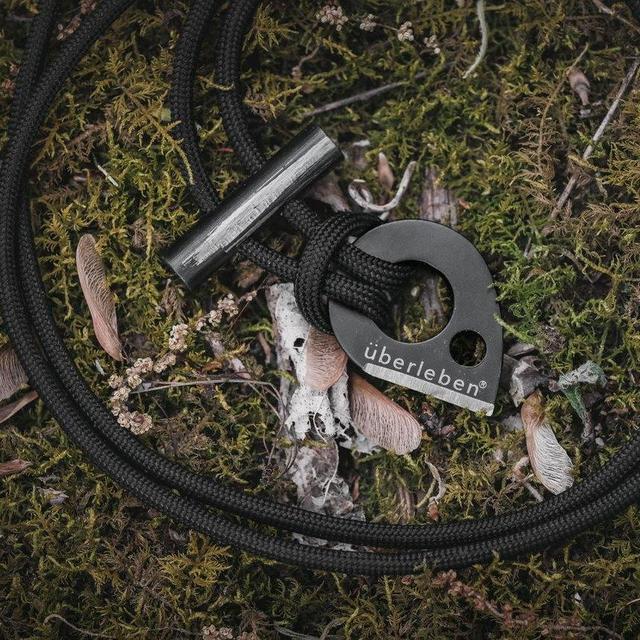 Leicht Fire Starter Neck Lanyard