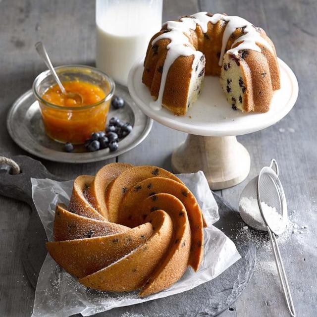 Nordic Ware Anniversary Bundt® Cake Pan