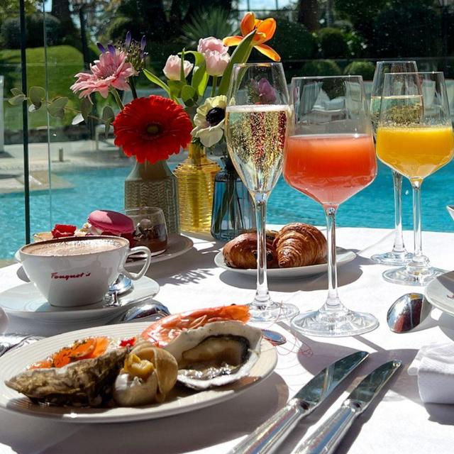 Honeymoon Brunch in Cannes
