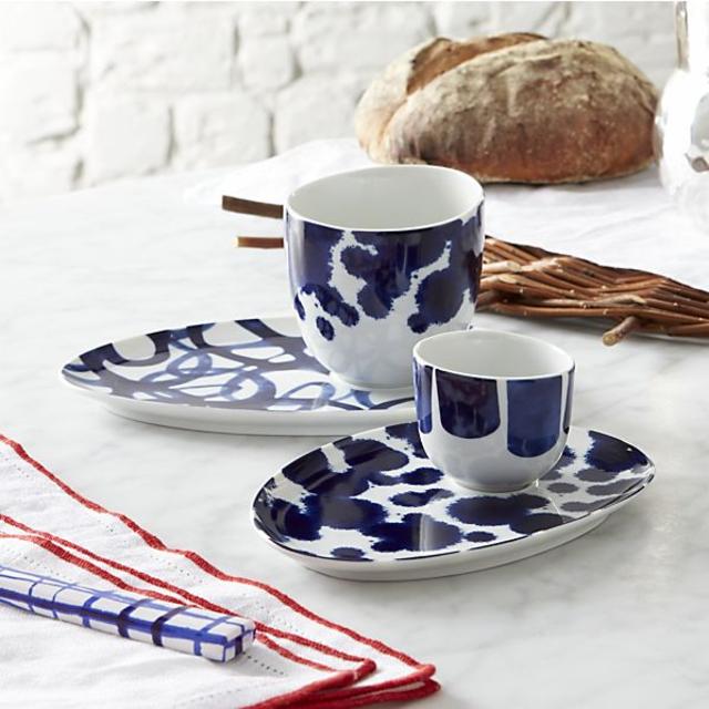 Como Cups and Saucers