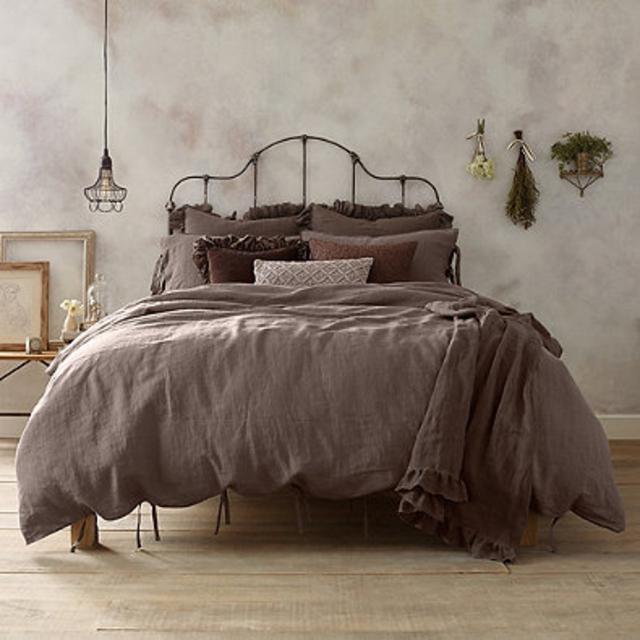 Wamsutta® Vintage Washed Linen Standard Pillow Sham in Raisin
