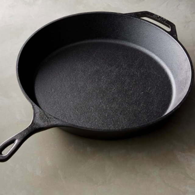 Lodge Seasoned Cast Iron Skillet, 15 1/4"