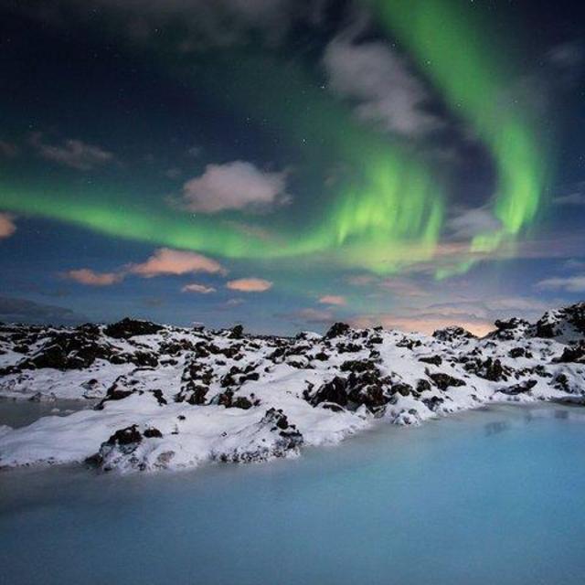 Tickets for a Guided Tour of the Northern Lights