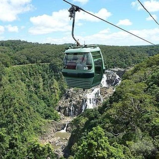 Travel on the Kuranda Skyrail