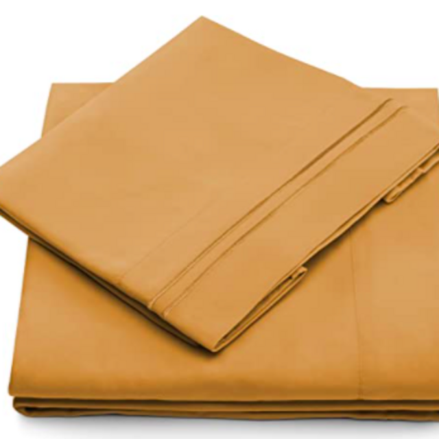 Queen Size Bed Sheets - Gold Luxury Sheet Set - Deep Pocket - Super Soft Hotel Bedding - Cool & Wrinkle Free - 1 Fitted, 1 Flat, 2 Pillow Cases - Queen Sheets - 4 Piece